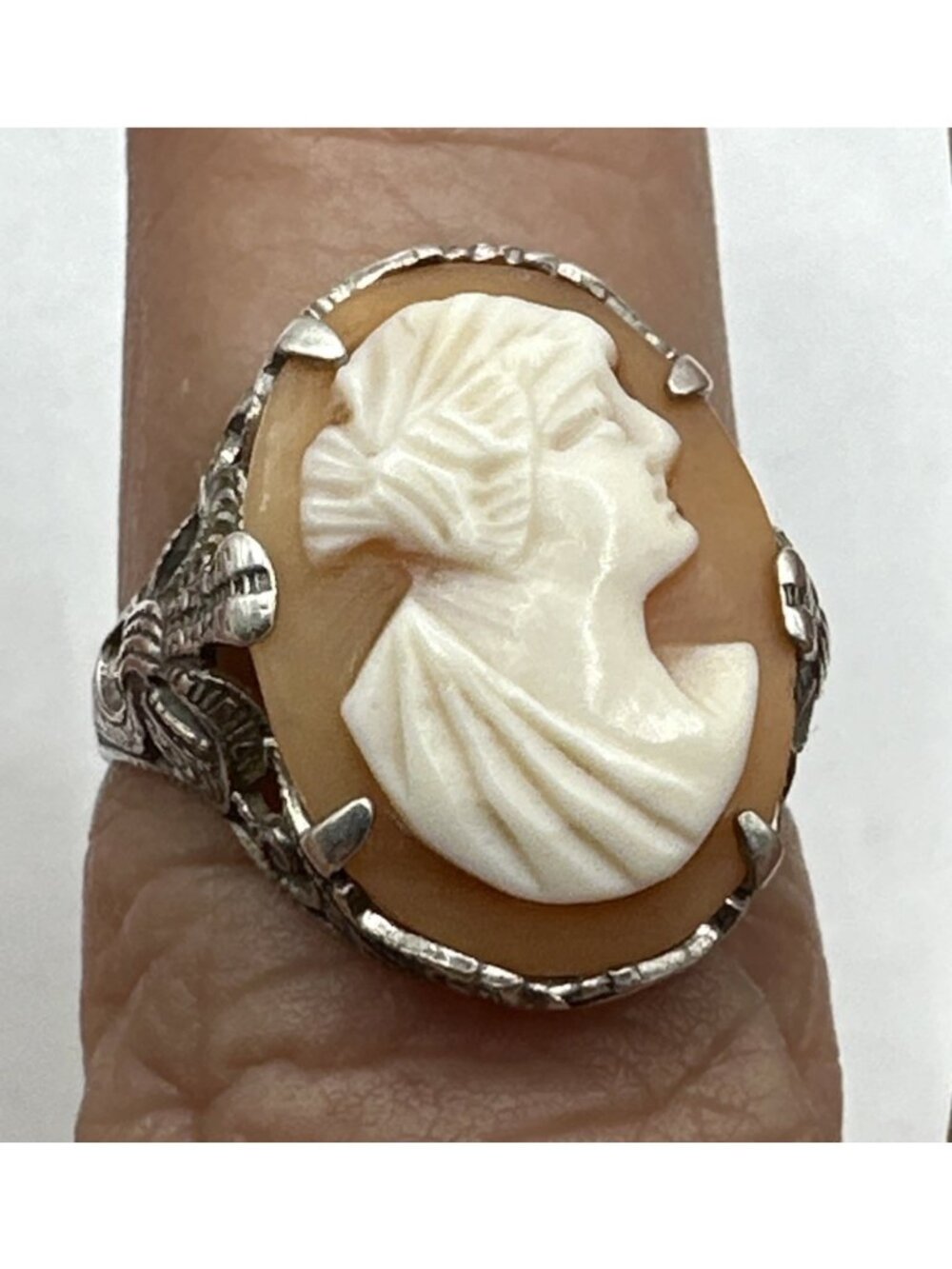 Vintage cameo ring filigree bow detail  sterling Silver Star W Star marked S  7